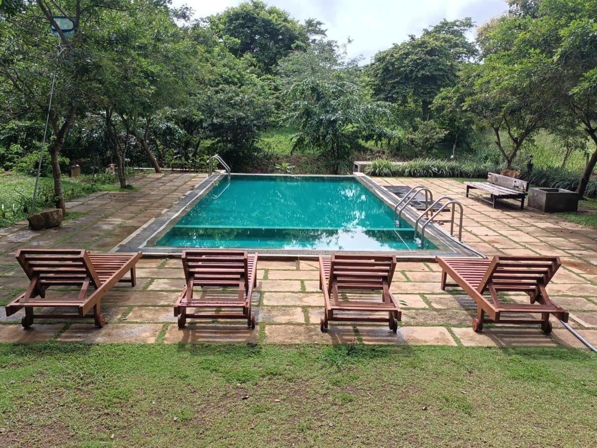 Spice Village Hotel & Restaurant Habarana Exterior photo