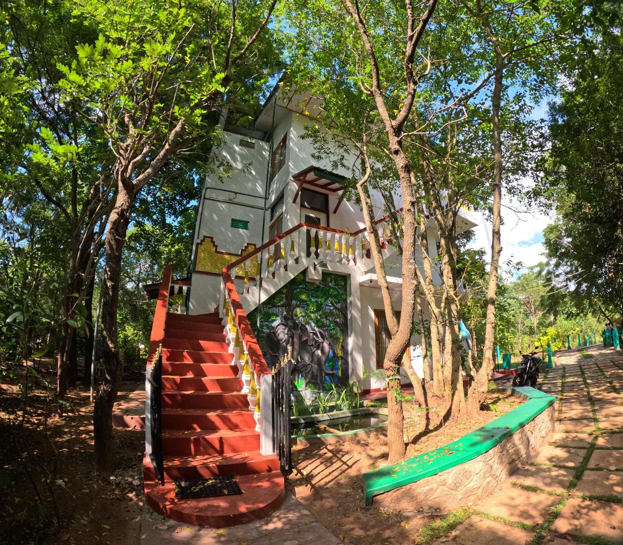 Spice Village Hotel & Restaurant Habarana Exterior photo