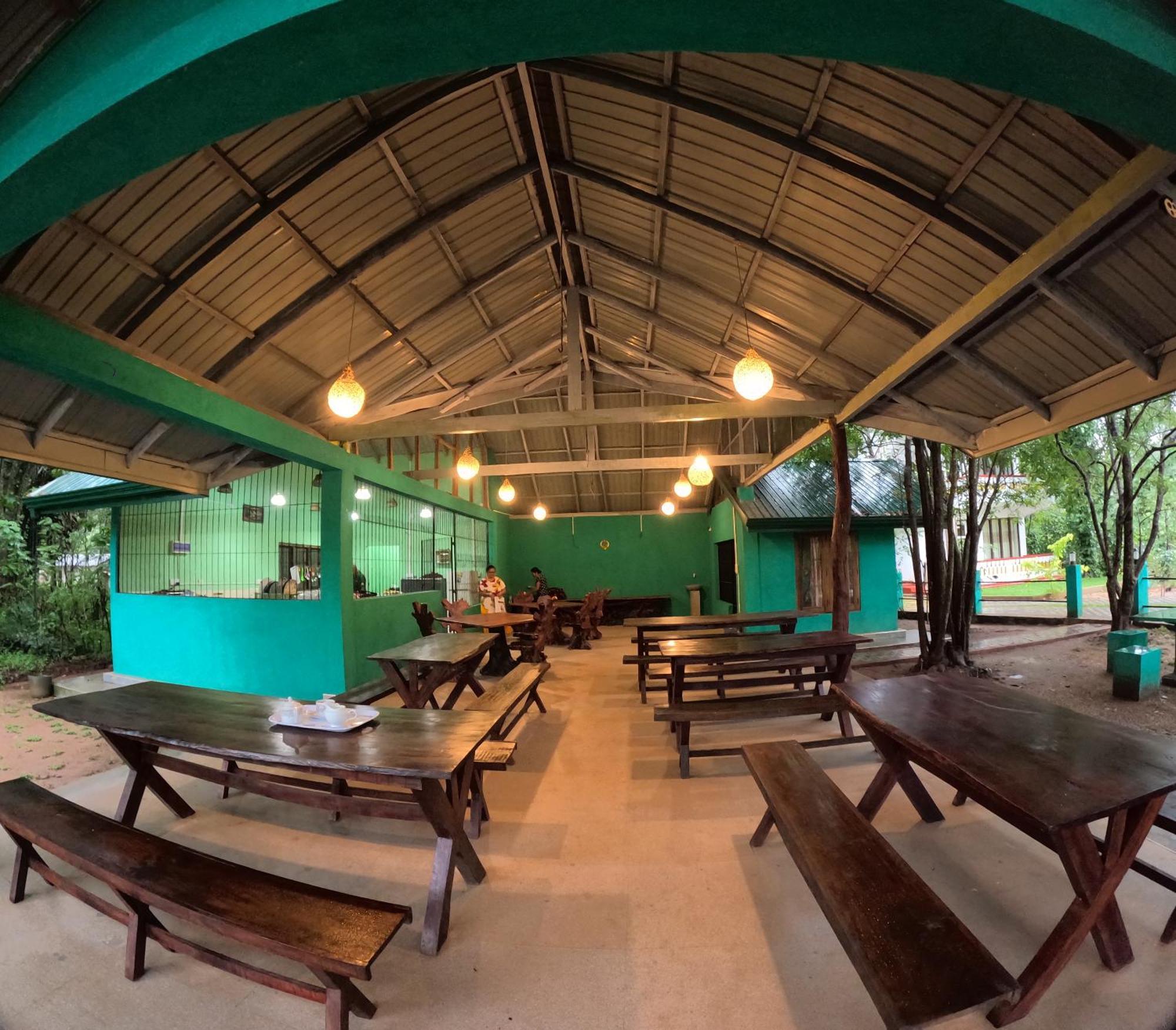 Spice Village Hotel & Restaurant Habarana Exterior photo