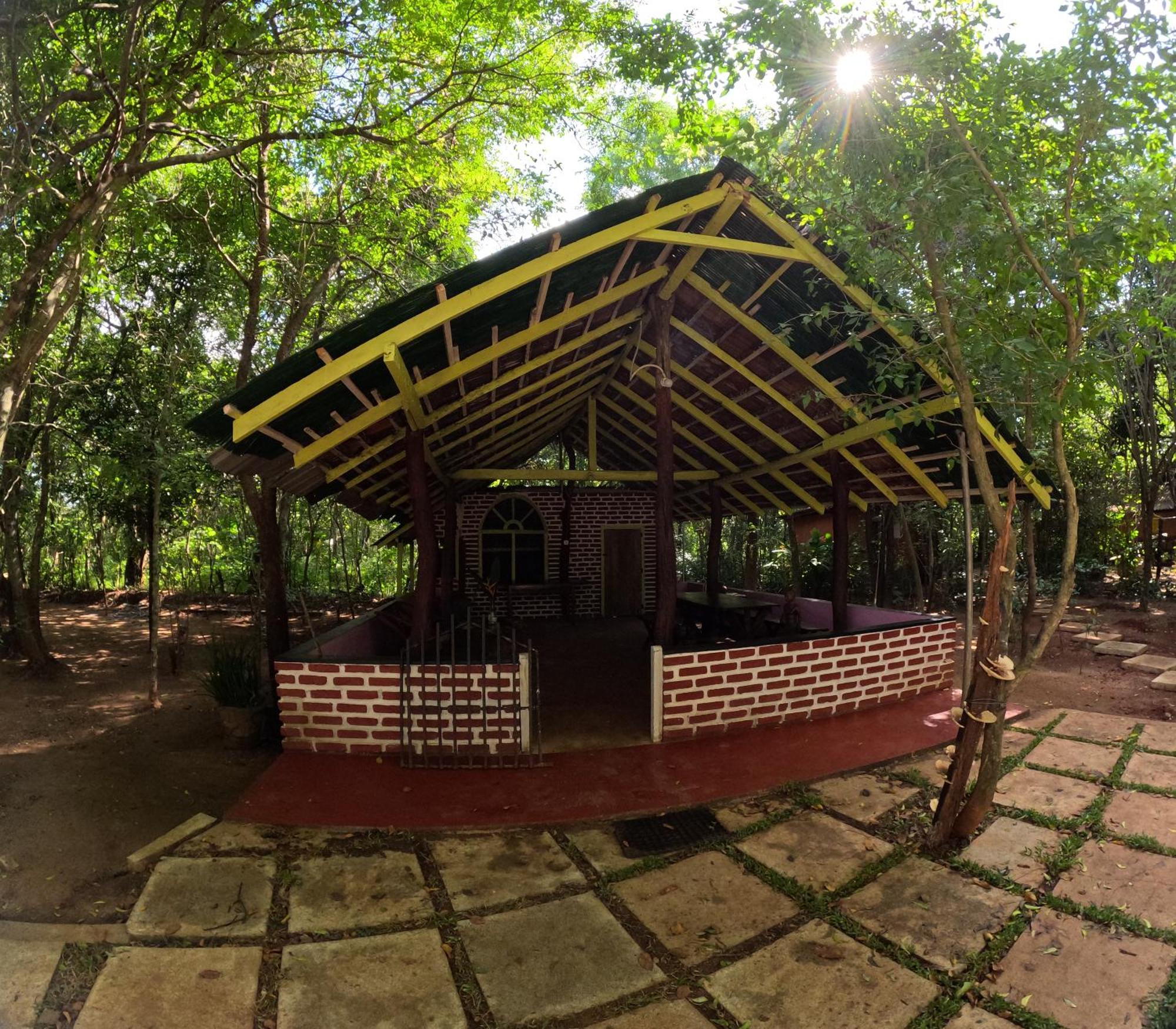 Spice Village Hotel & Restaurant Habarana Exterior photo
