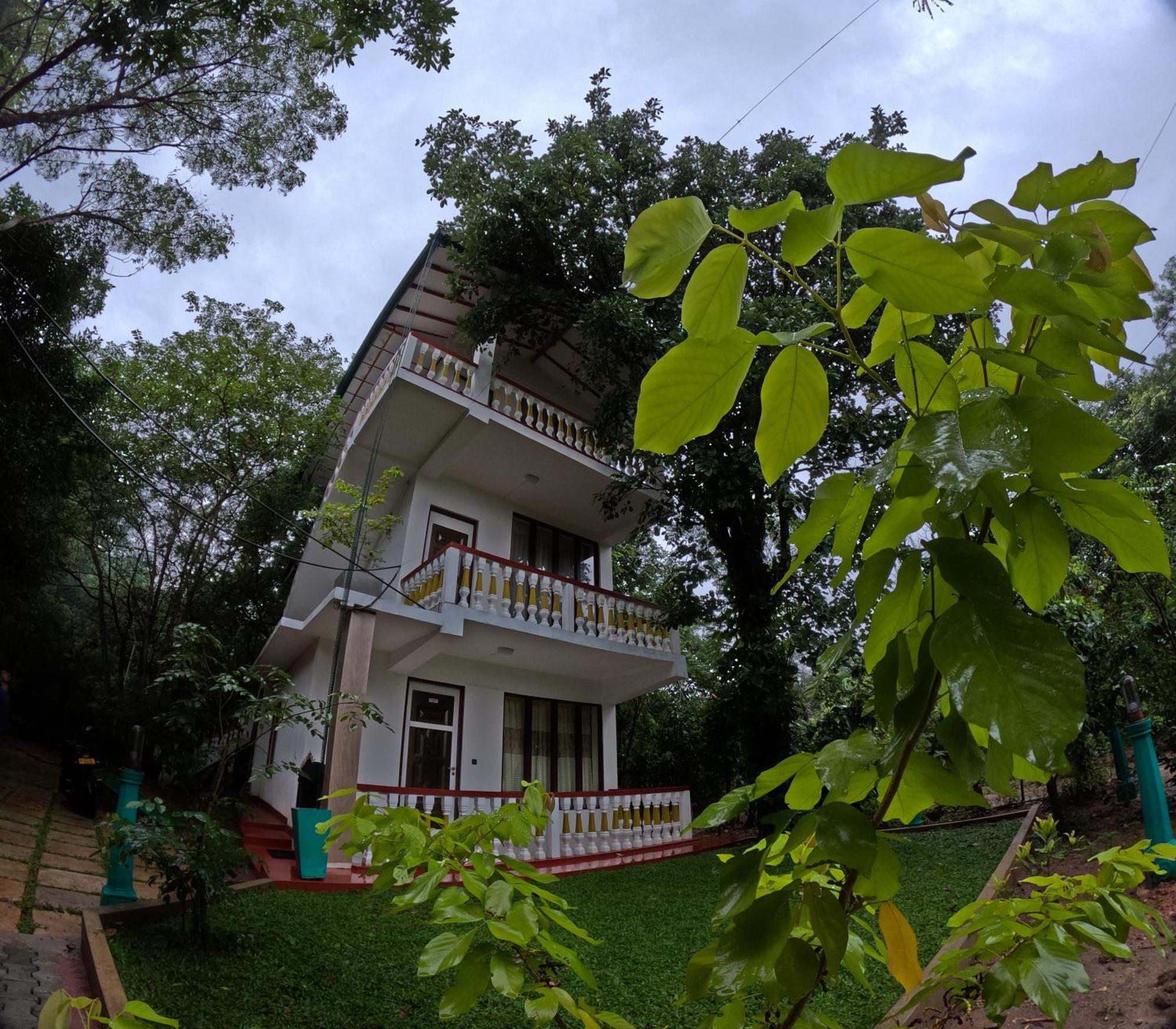 Spice Village Hotel & Restaurant Habarana Exterior photo