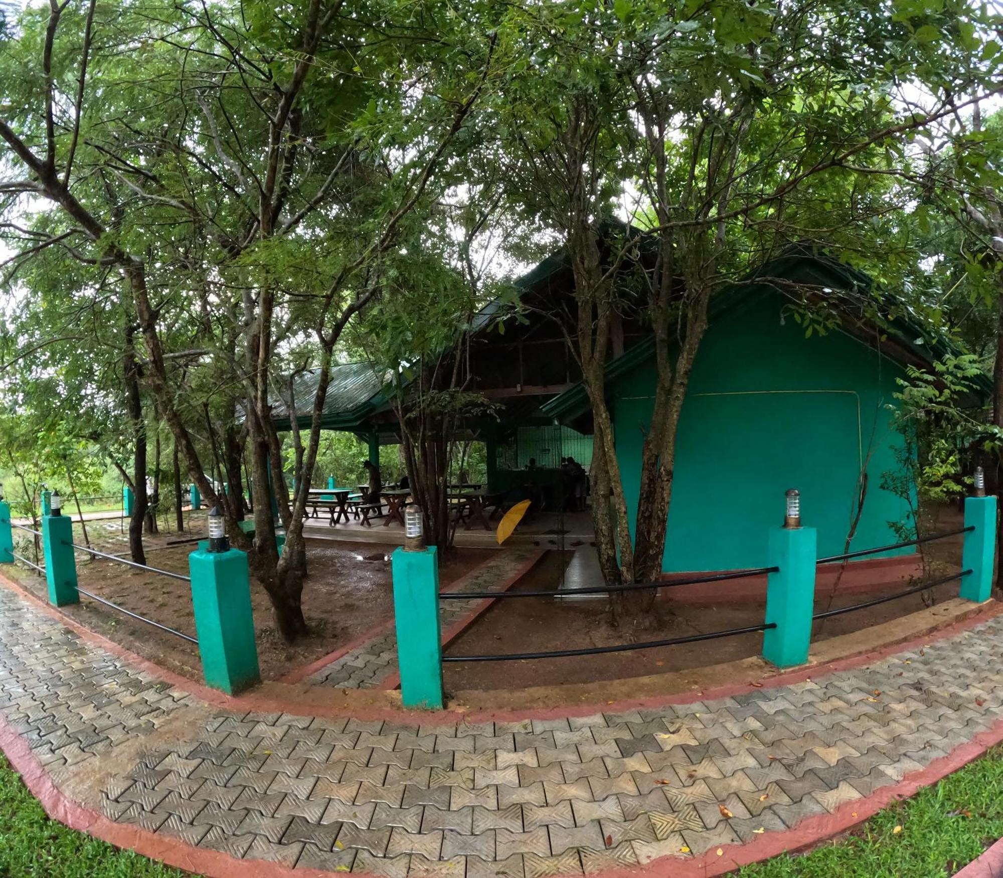 Spice Village Hotel & Restaurant Habarana Exterior photo
